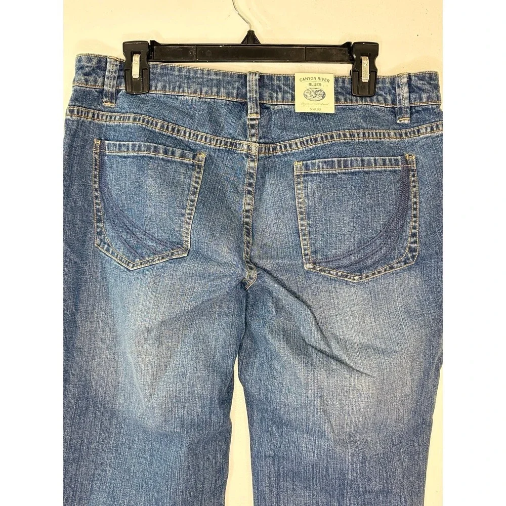 NWT Canyon River Blues modern fit boot cut size 12